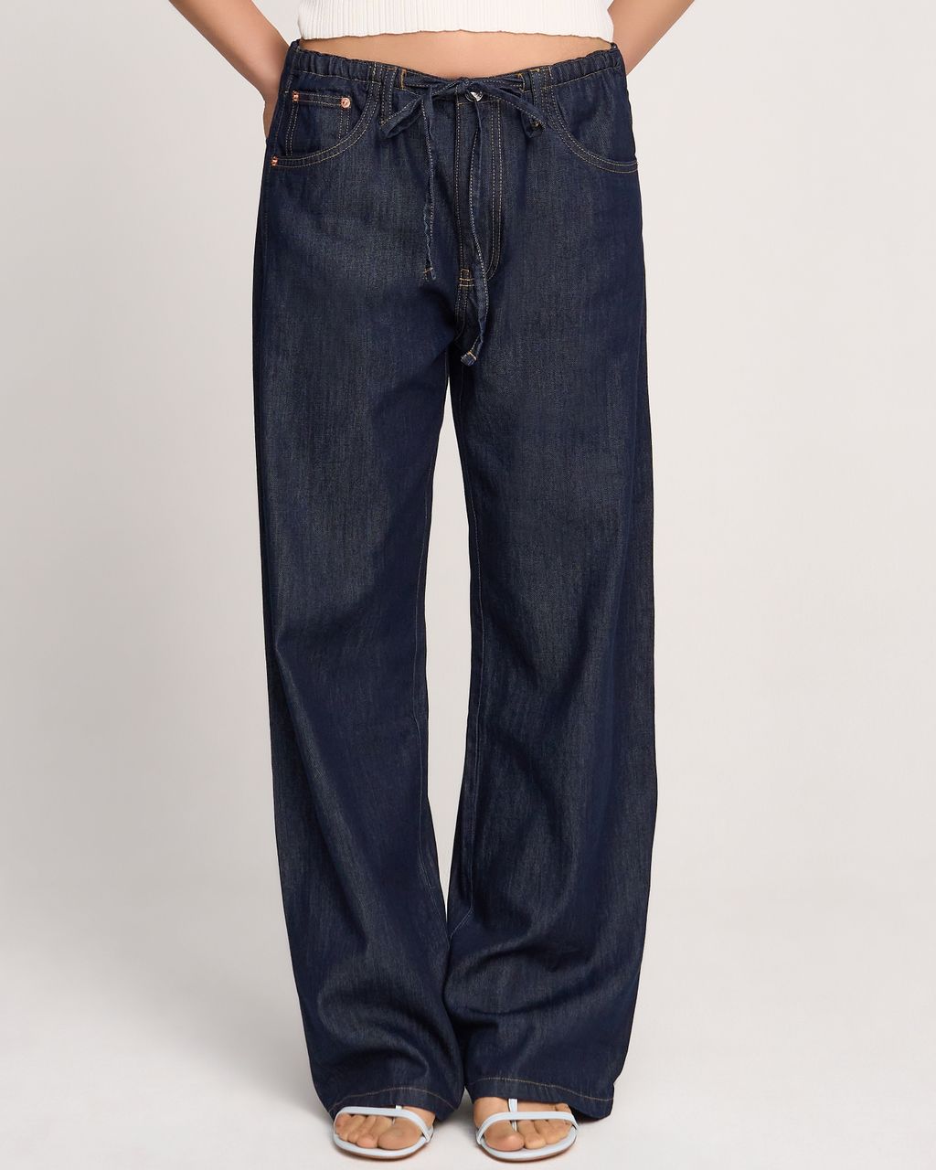 RELAXED JEANS WITH WAIST CORD