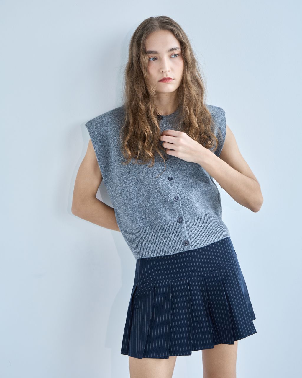 KNIT VEST WITH BUTTONS