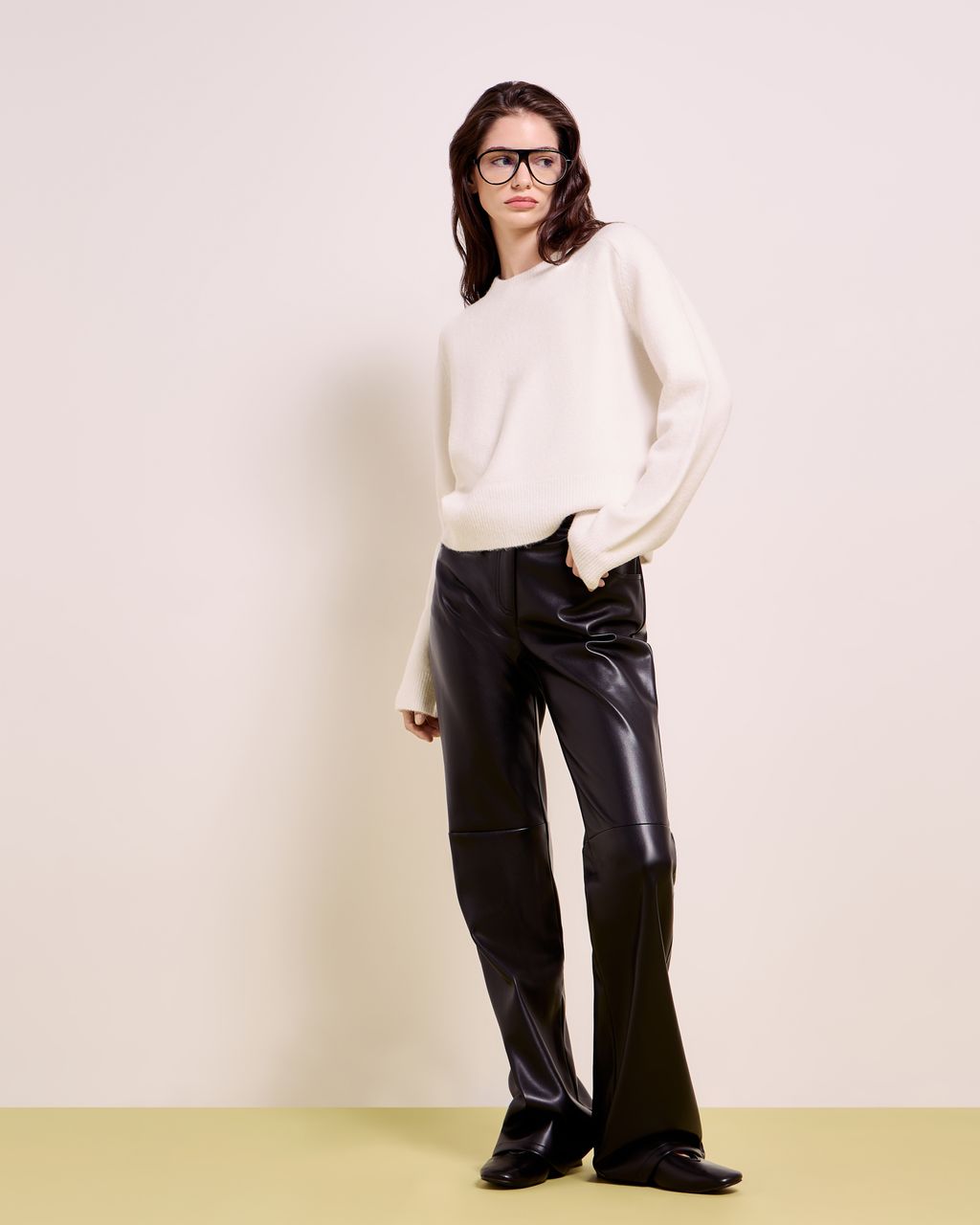 ROUND NECK WOOL ADDED SWEATER