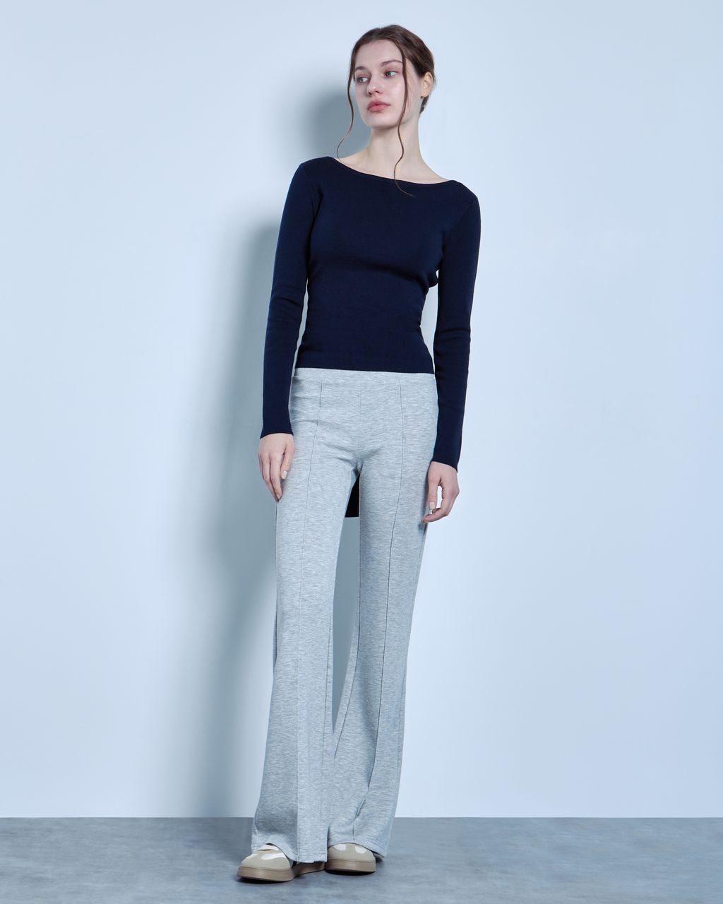 KNIT LONG-SLEEVE WITH BACK TIE