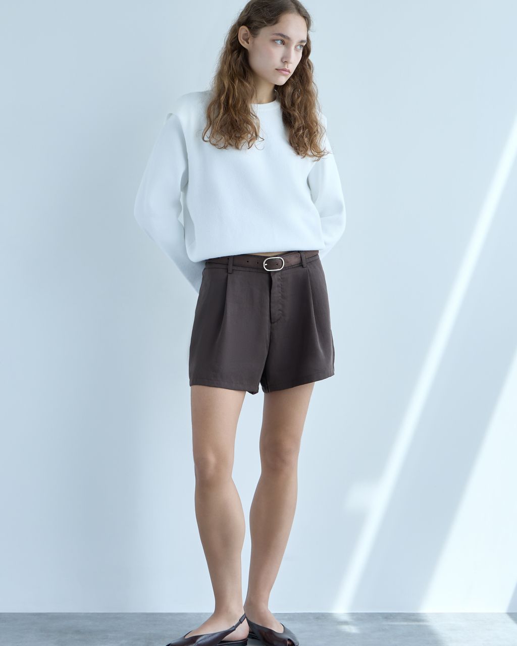 PADDED SHOULDER KNIT SWEATER