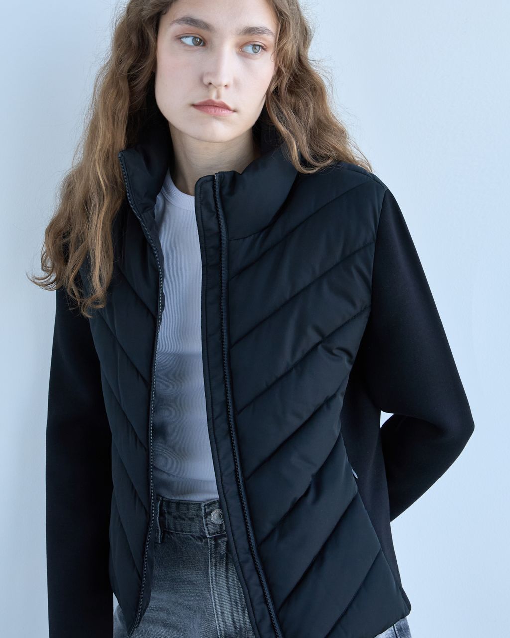 FITTED QUILTED JACKET WITH SCUBA SLEEVES