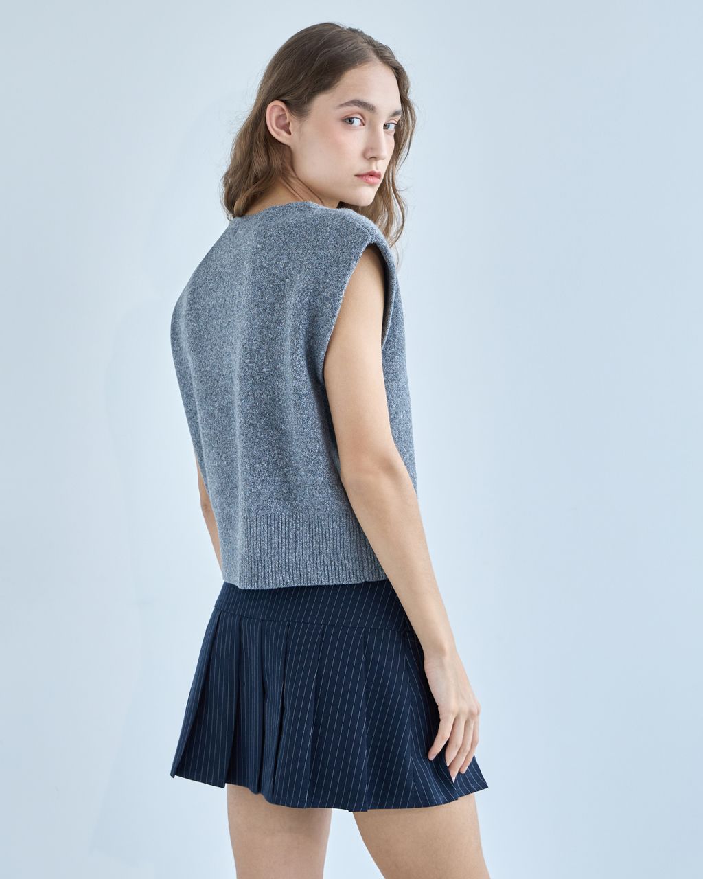 KNIT VEST WITH BUTTONS