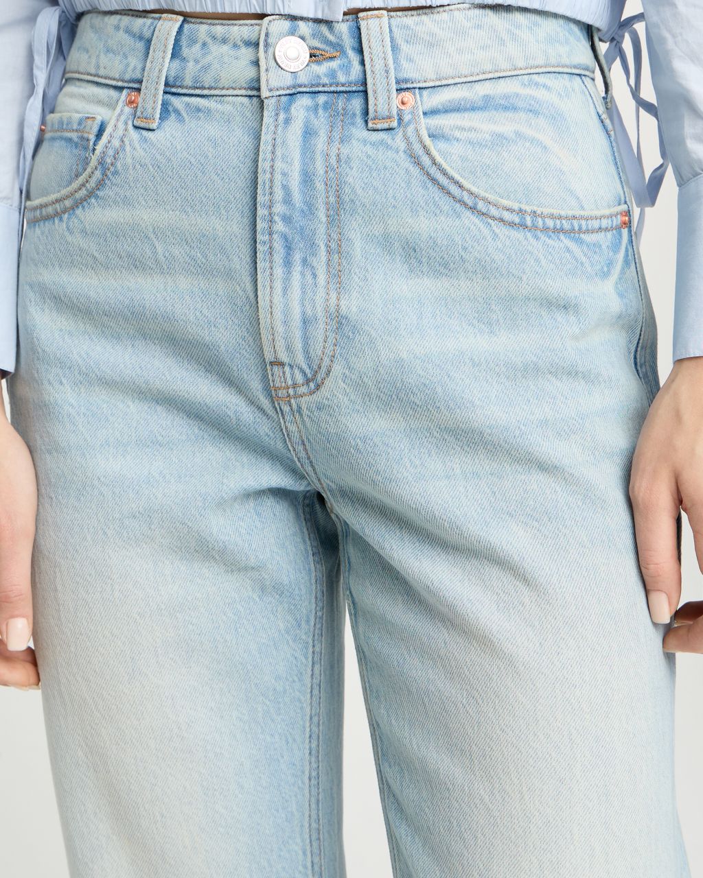 CROPPED STRAIGHT JEANS WITH RAW-EDGE HEM