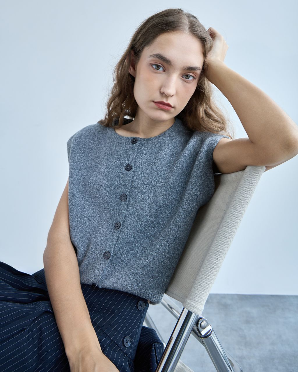 KNIT VEST WITH BUTTONS