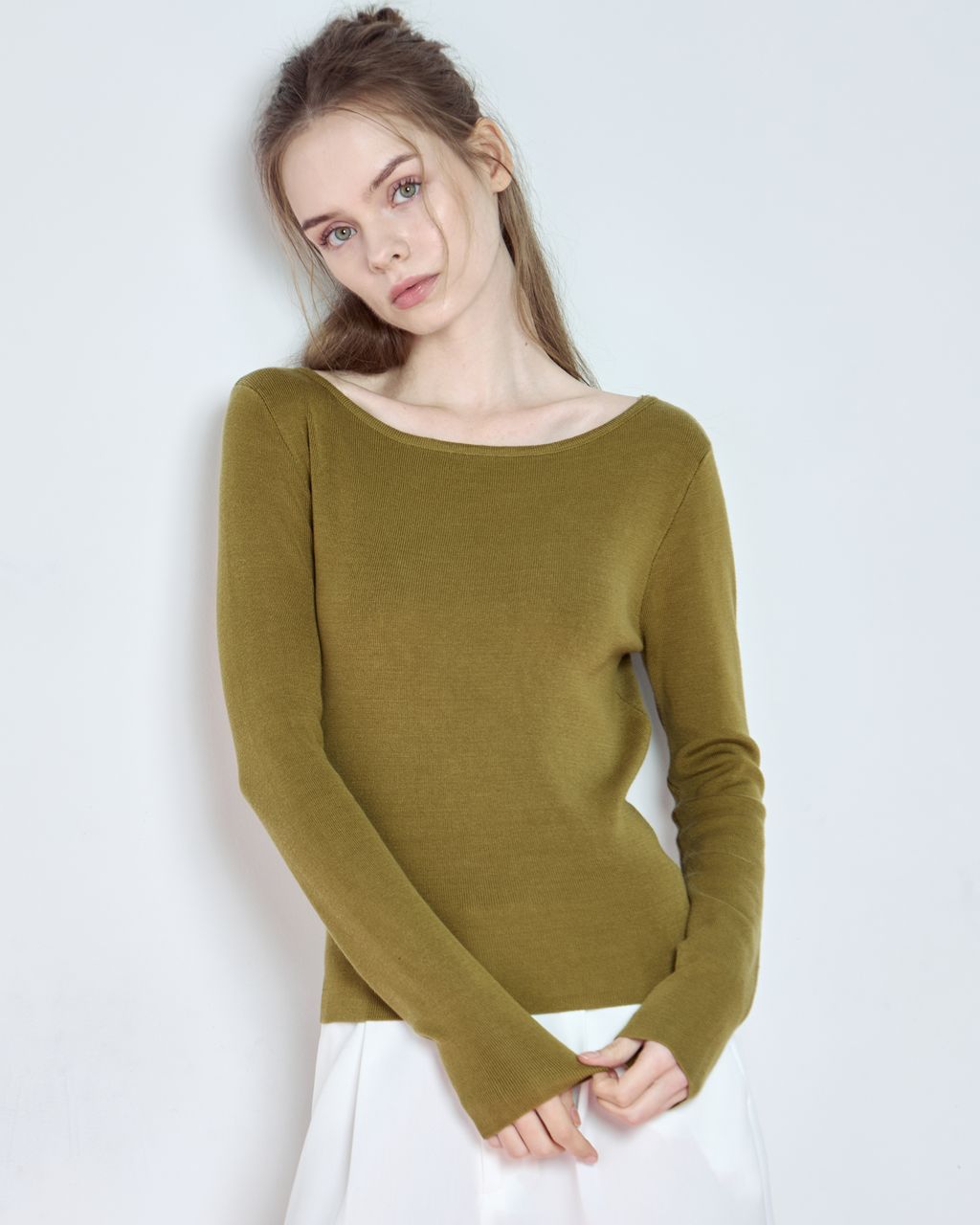 KNIT LONG-SLEEVE WITH BACK TIE