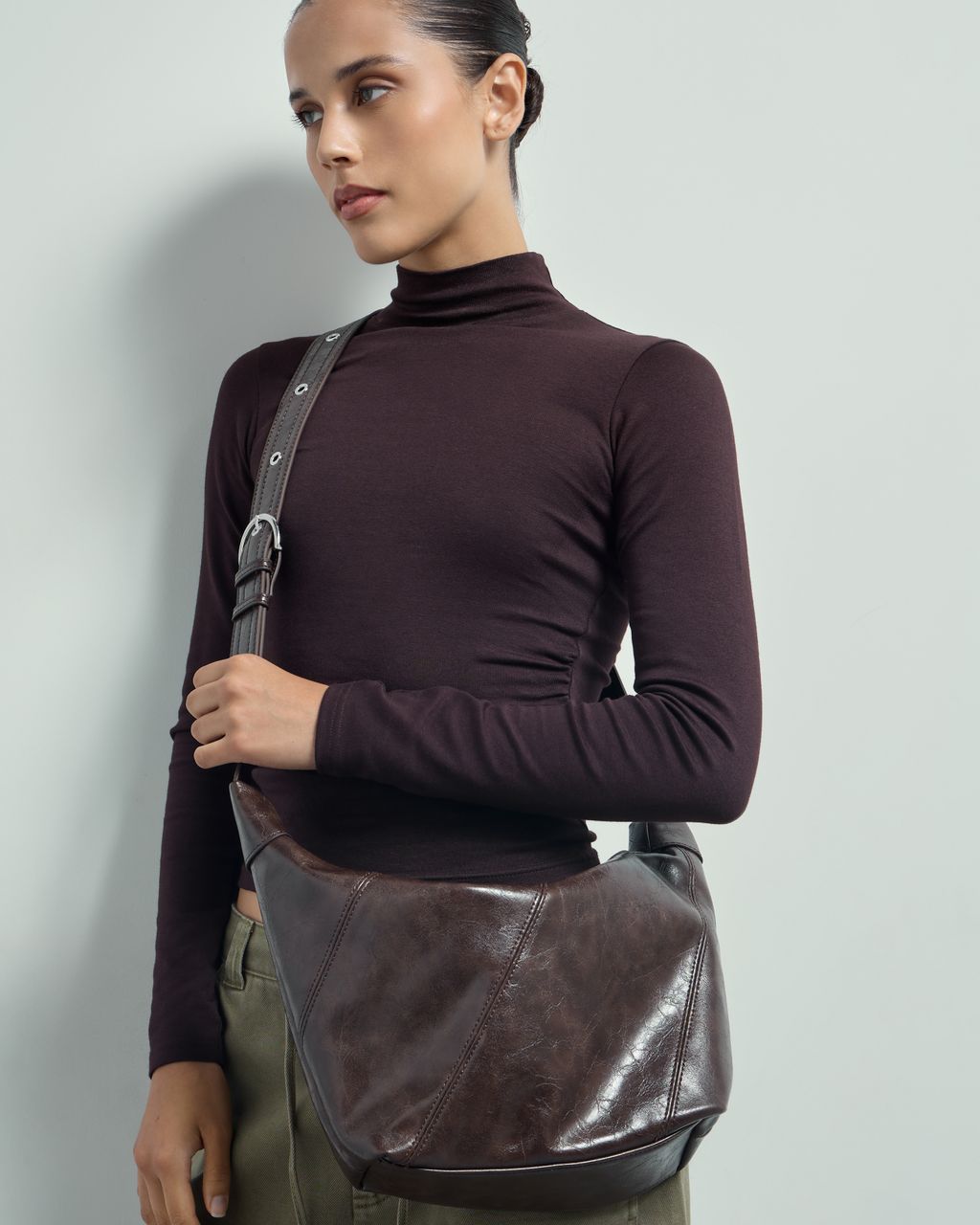 LEATHER-EFFECT CROSSBODY BAG