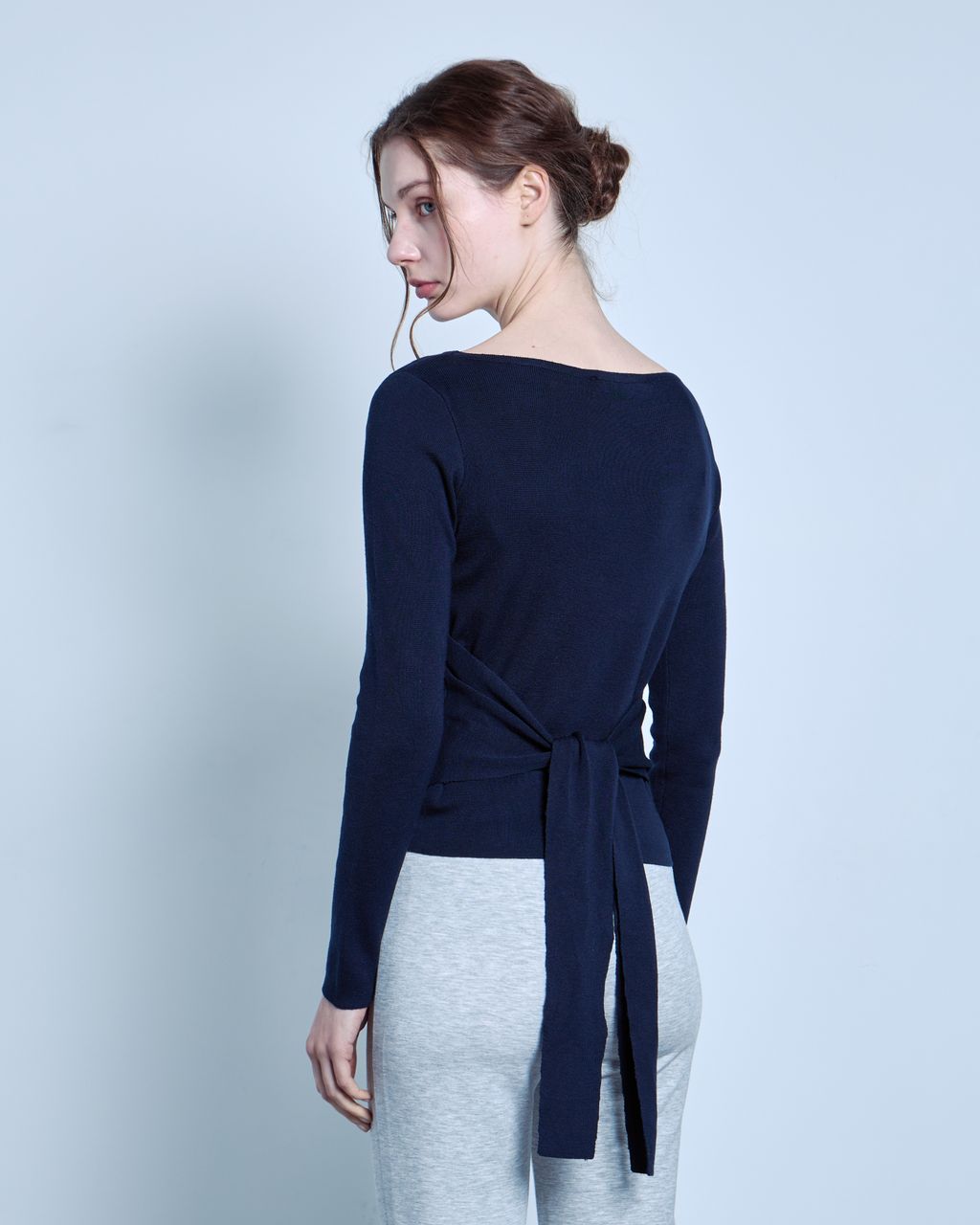 KNIT LONG-SLEEVE WITH BACK TIE