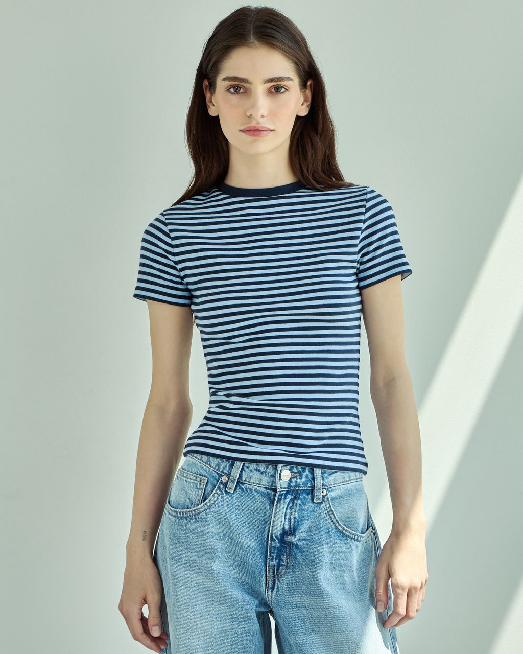 SLIM STRIPED SHORT SLEEVE T-SHIRT