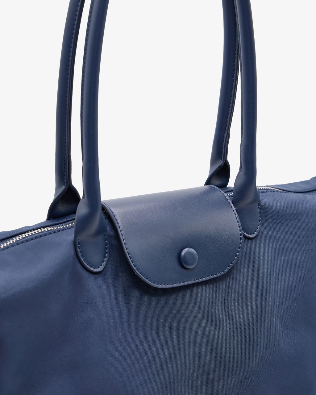 OVERSIZED TOTE BAG WITH FLAP CLOSURE