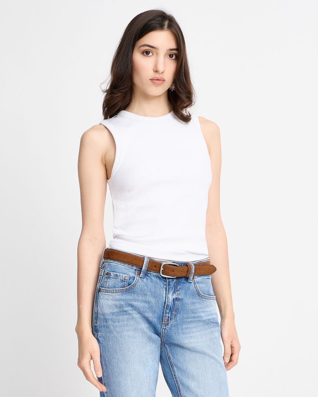 BASIC TANK TOP WITH A CREW NECK