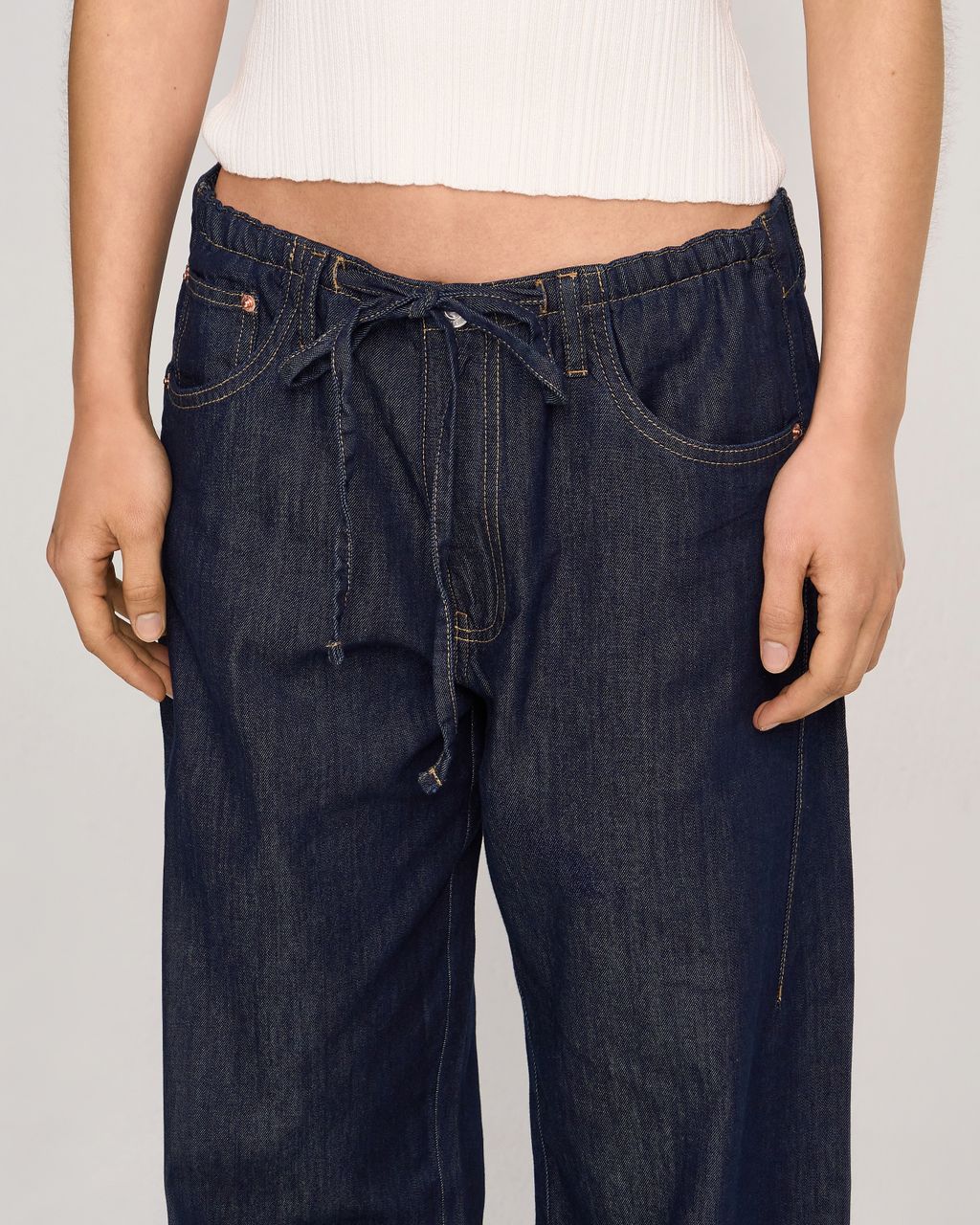 RELAXED JEANS WITH WAIST CORD