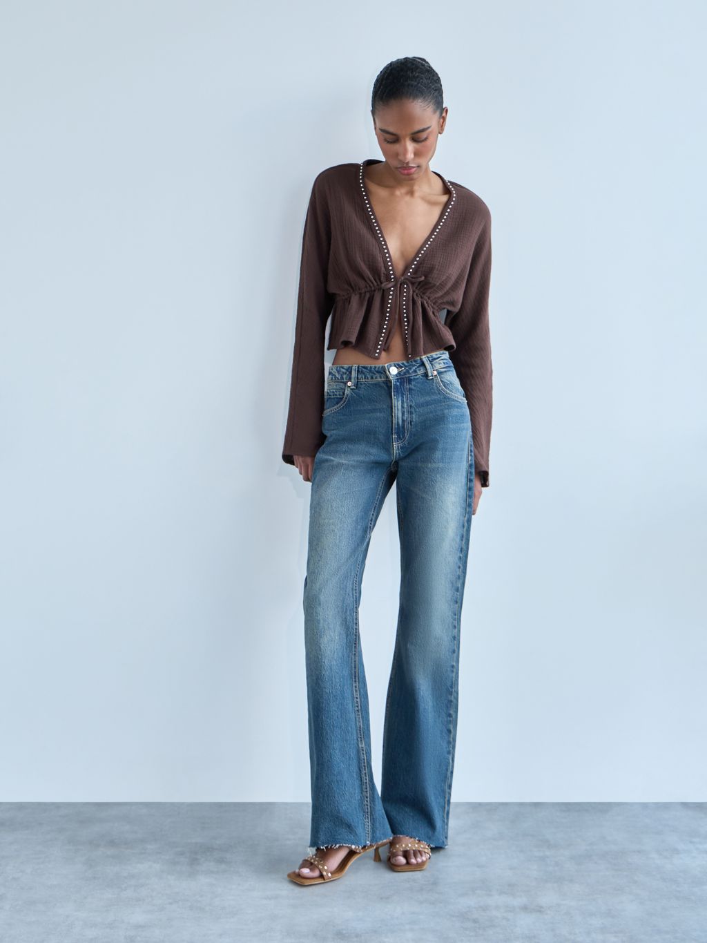 CROPPED TEXTURED TIE-FRONT BLOUSE