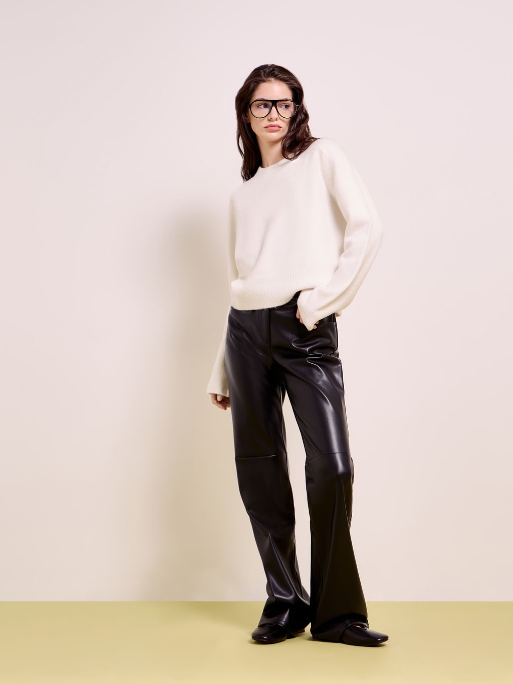 ROUND NECK WOOL ADDED SWEATER