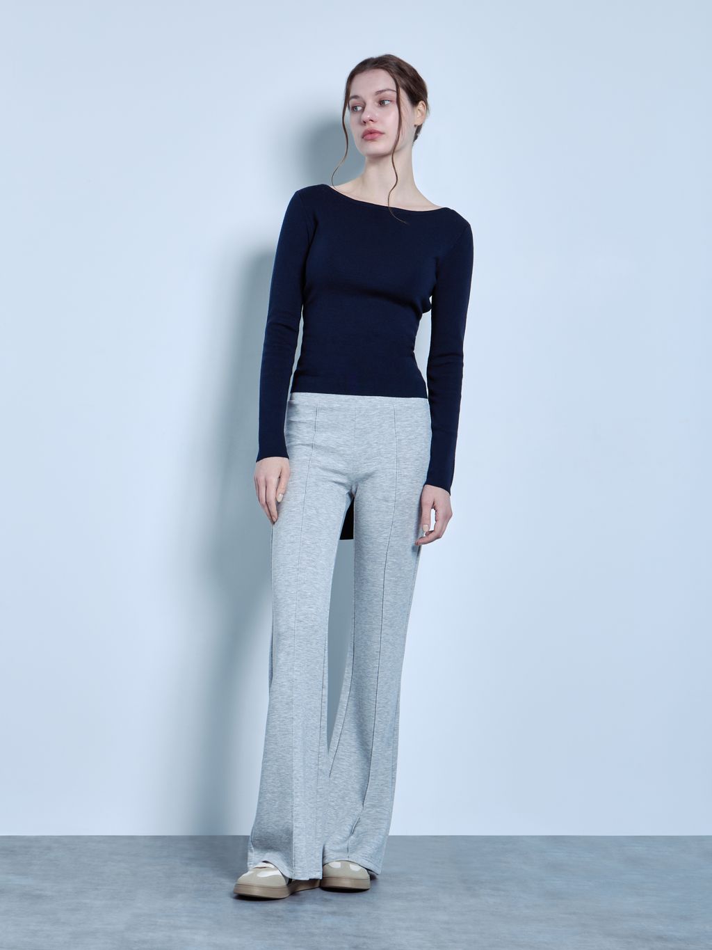 KNIT LONG-SLEEVE WITH BACK TIE