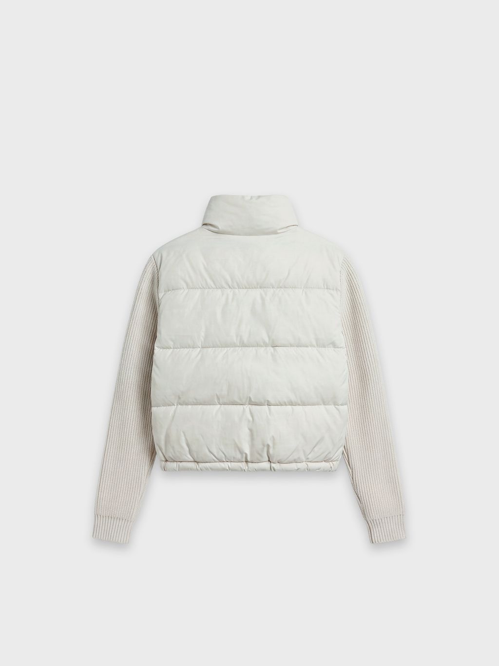ЛЕГКАЯ СТЕГАНАЯ КУРТКА С ТРИКОТАЖНЫМИ РУКАВАМИ