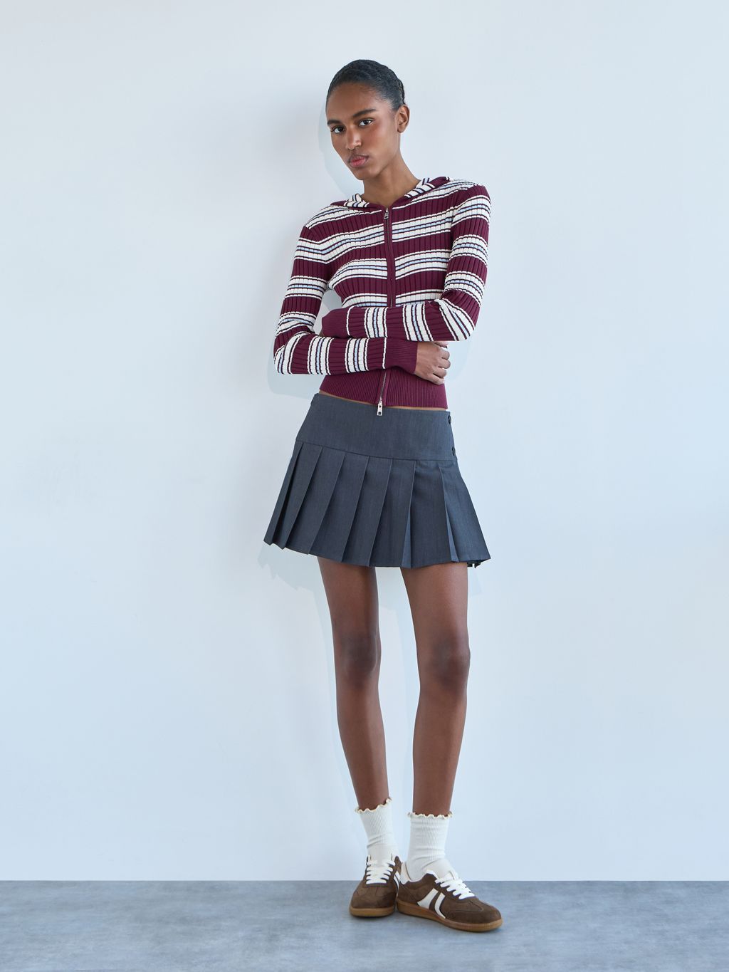 PLEATED SKORT WITH DECORATIVE BUTTONS
