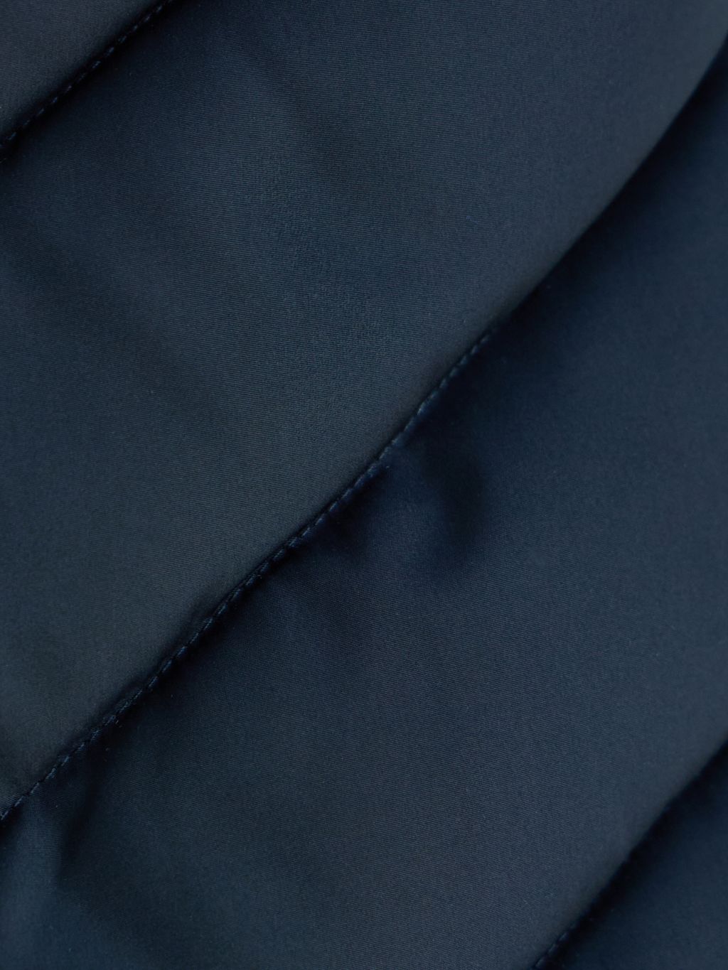 FITTED QUILTED JACKET WITH SCUBA SLEEVES