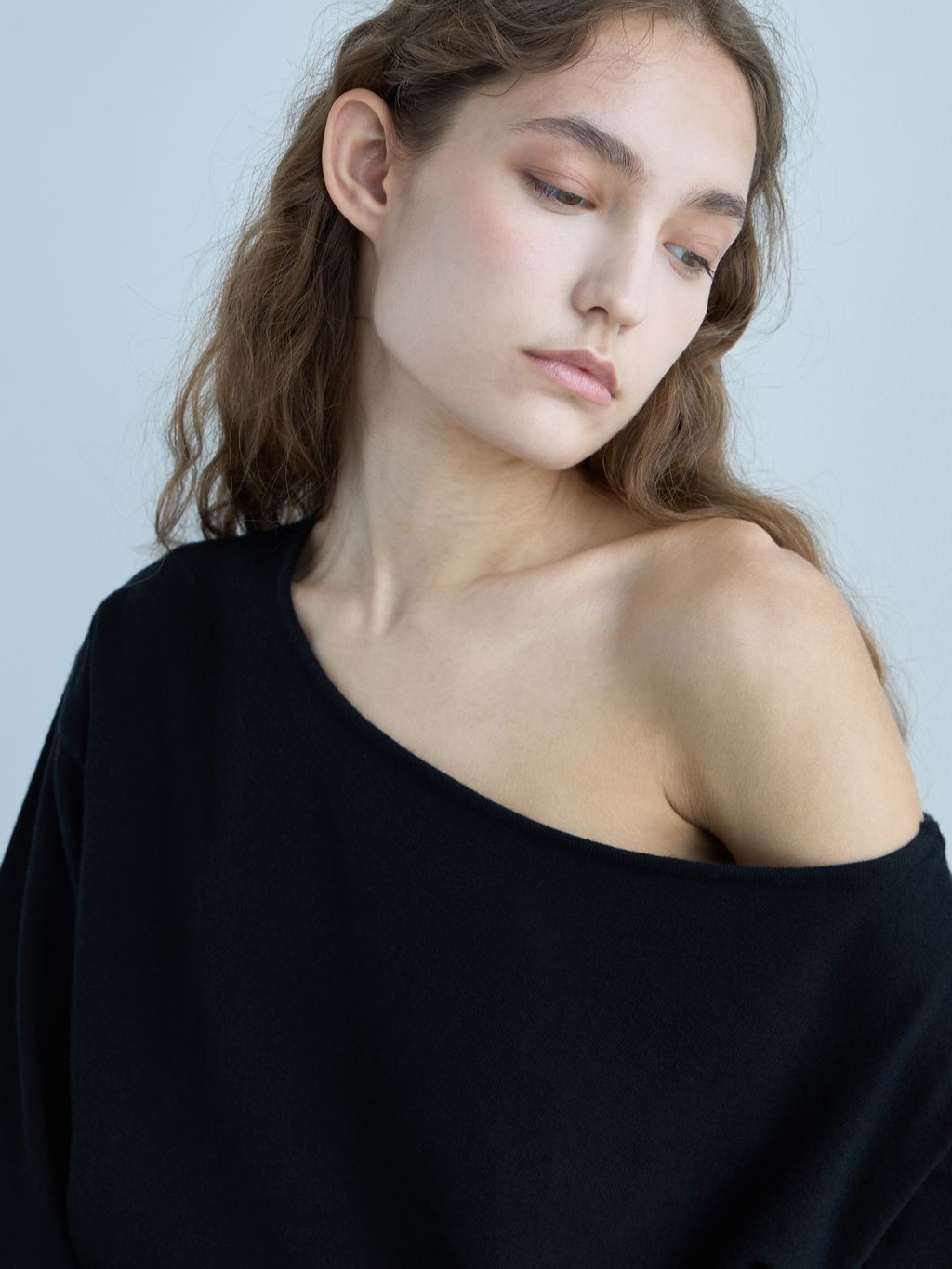BOAT-NECK KNIT SWEATER