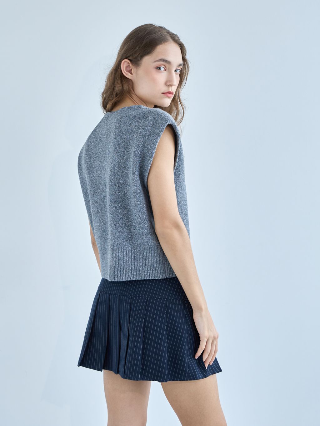 KNIT VEST WITH BUTTONS