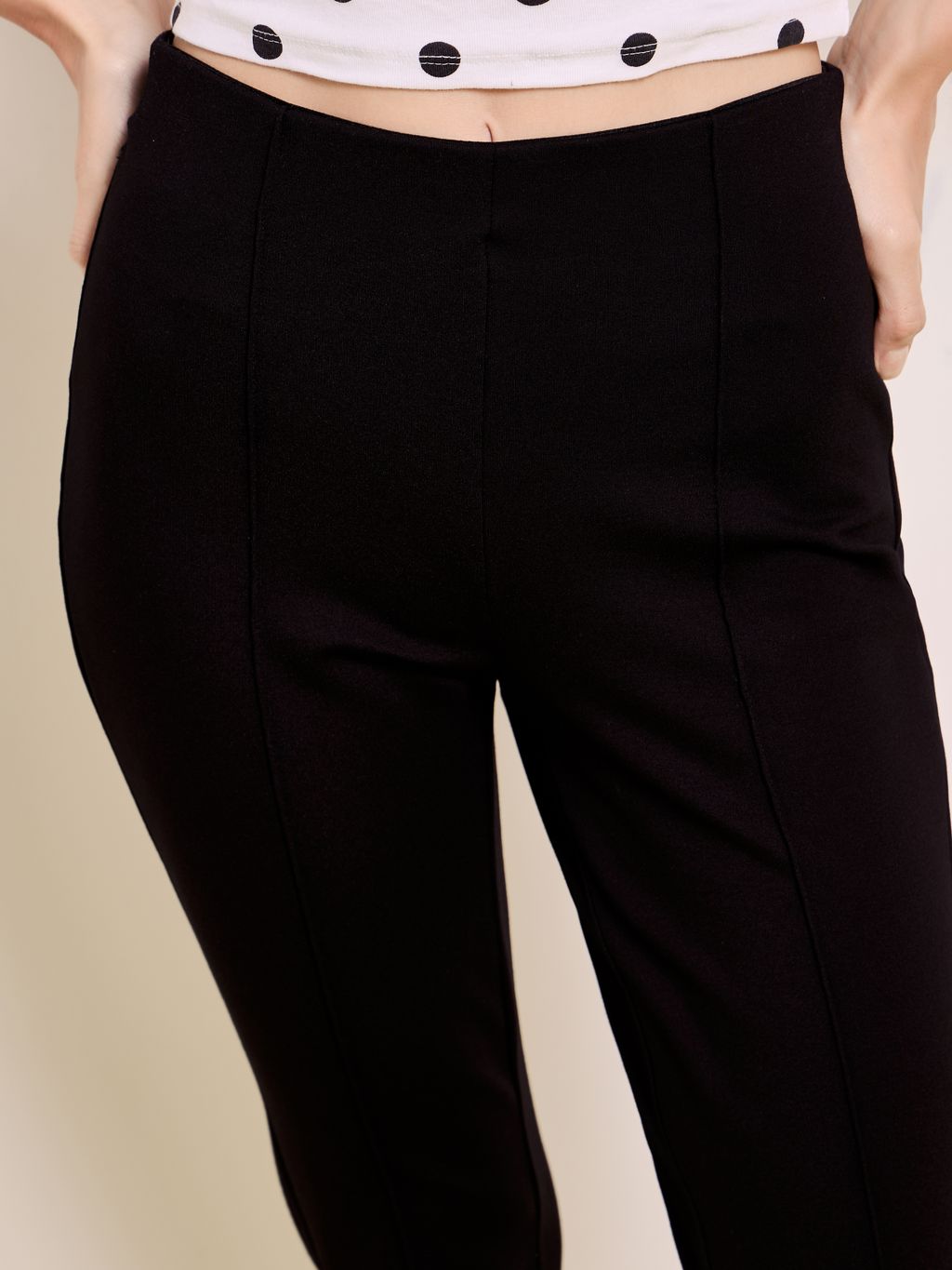 VISCOSE-BLEND LEGGINGS WITH STRAP