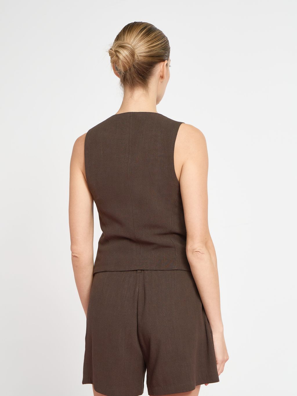 RUSTIC BUTTONED VEST