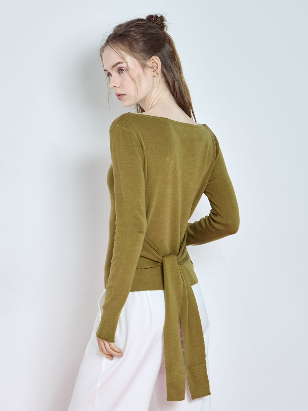KNIT LONG-SLEEVE WITH BACK TIE