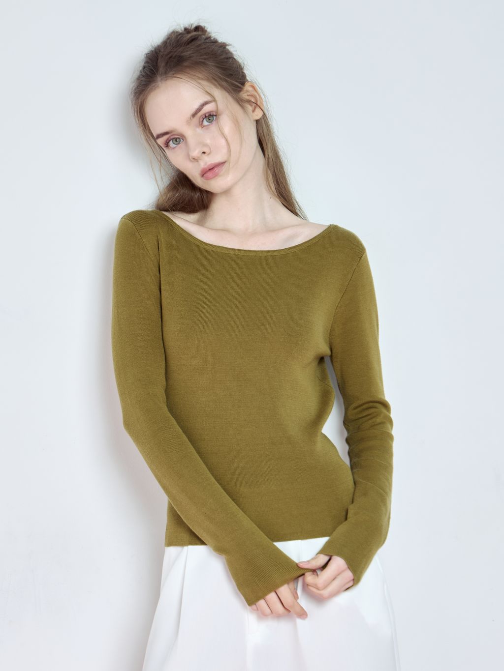 KNIT LONG-SLEEVE WITH BACK TIE