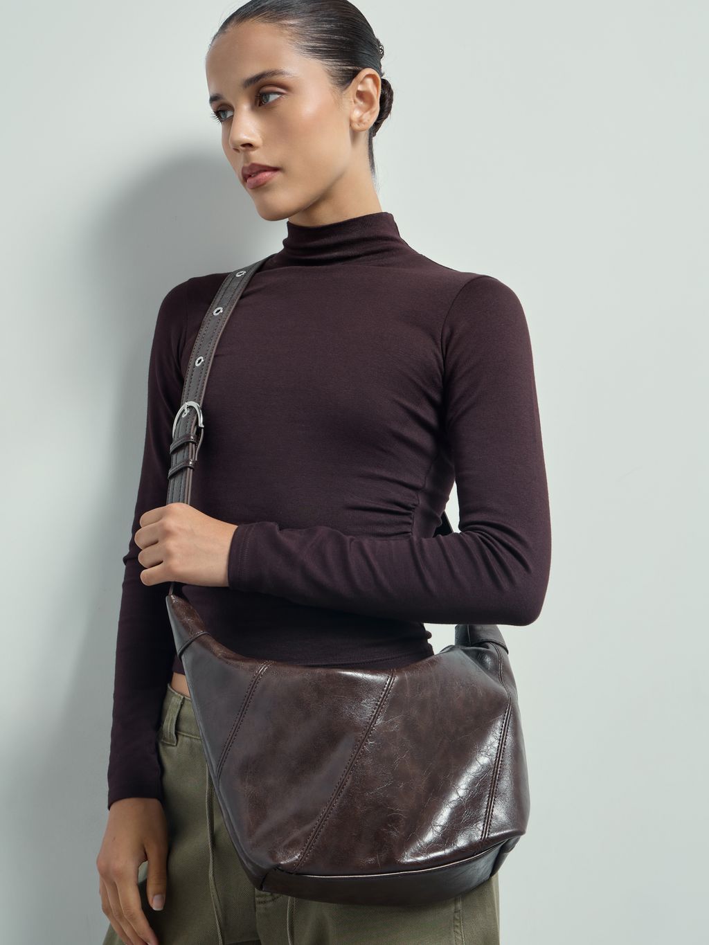 LEATHER-EFFECT CROSSBODY BAG
