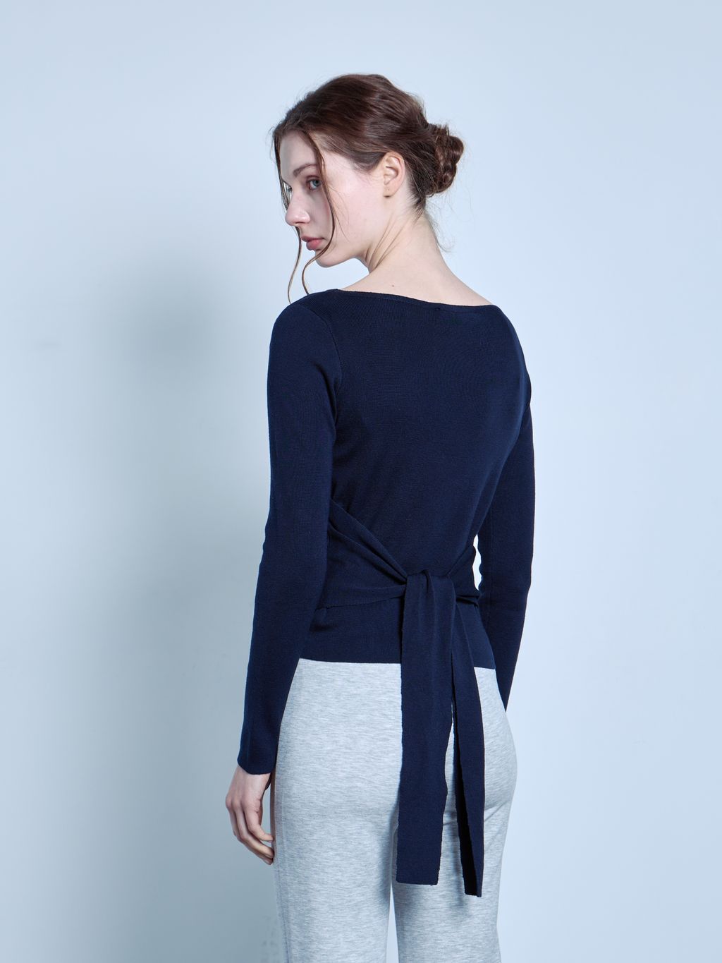 KNIT LONG-SLEEVE WITH BACK TIE