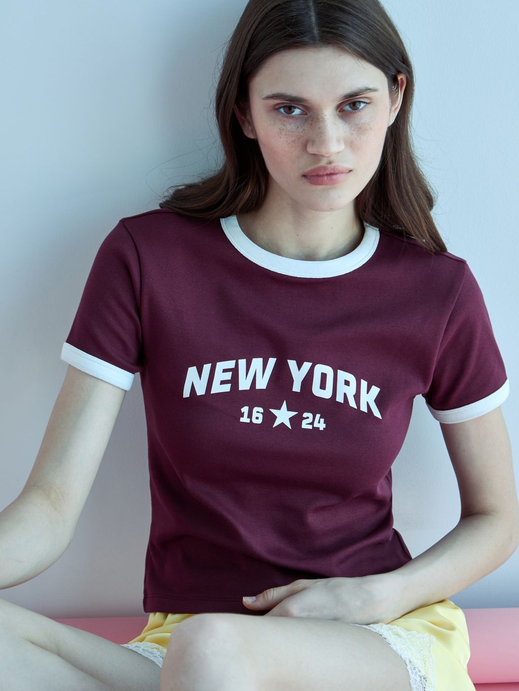 PRINTED SHORT SLEEVE TEE WITH CONTRAST TIPPING