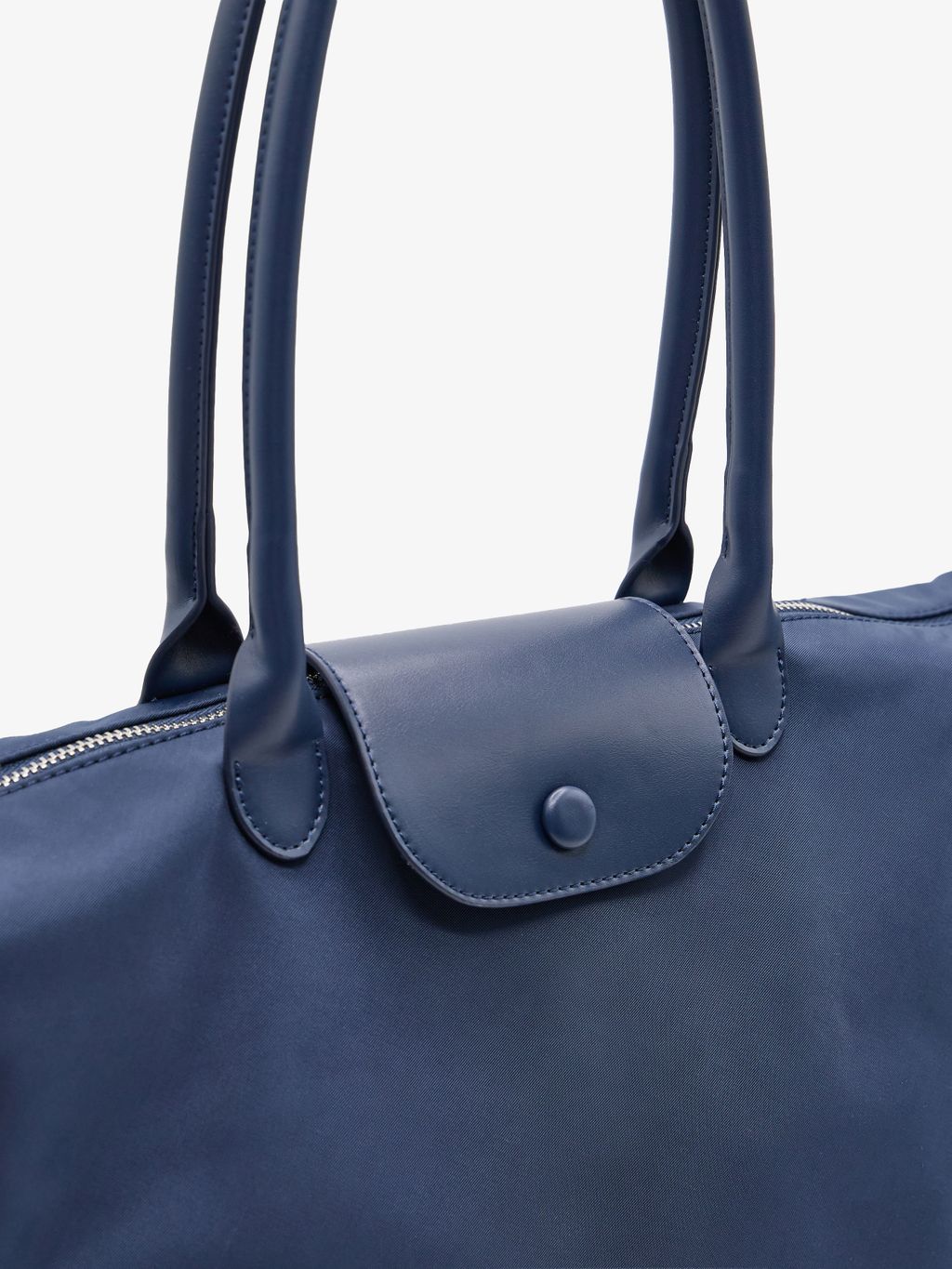 OVERSIZED TOTE BAG WITH FLAP CLOSURE