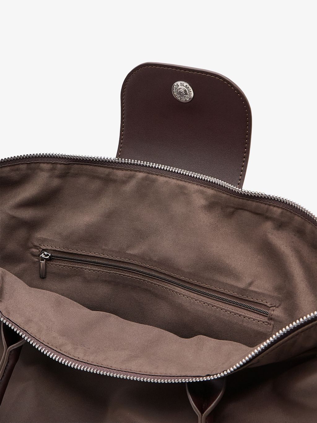 OVERSIZED TOTE BAG WITH FLAP CLOSURE